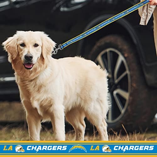 Нашийник за домашни любимци NFL Los Angeles Chargers Dog Collar, Яка Средна отбор по футбол за кучета и котки. Блестящ