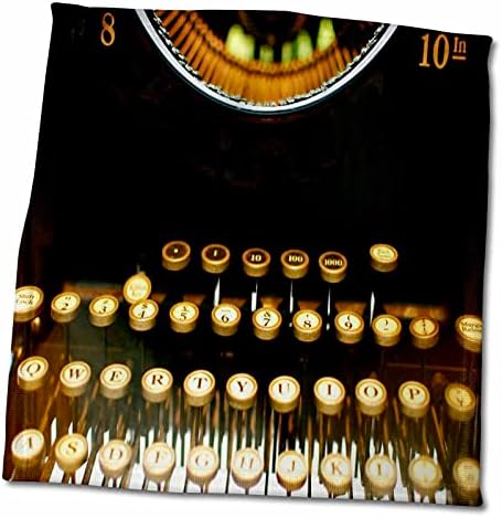 3dRose Florene Vintage II - Снимка в близък план на Старата пишеща машина - Кърпи (twl-238651-1)